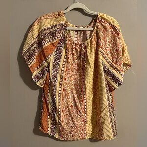 $6💛Bundled Como Blu Blouse